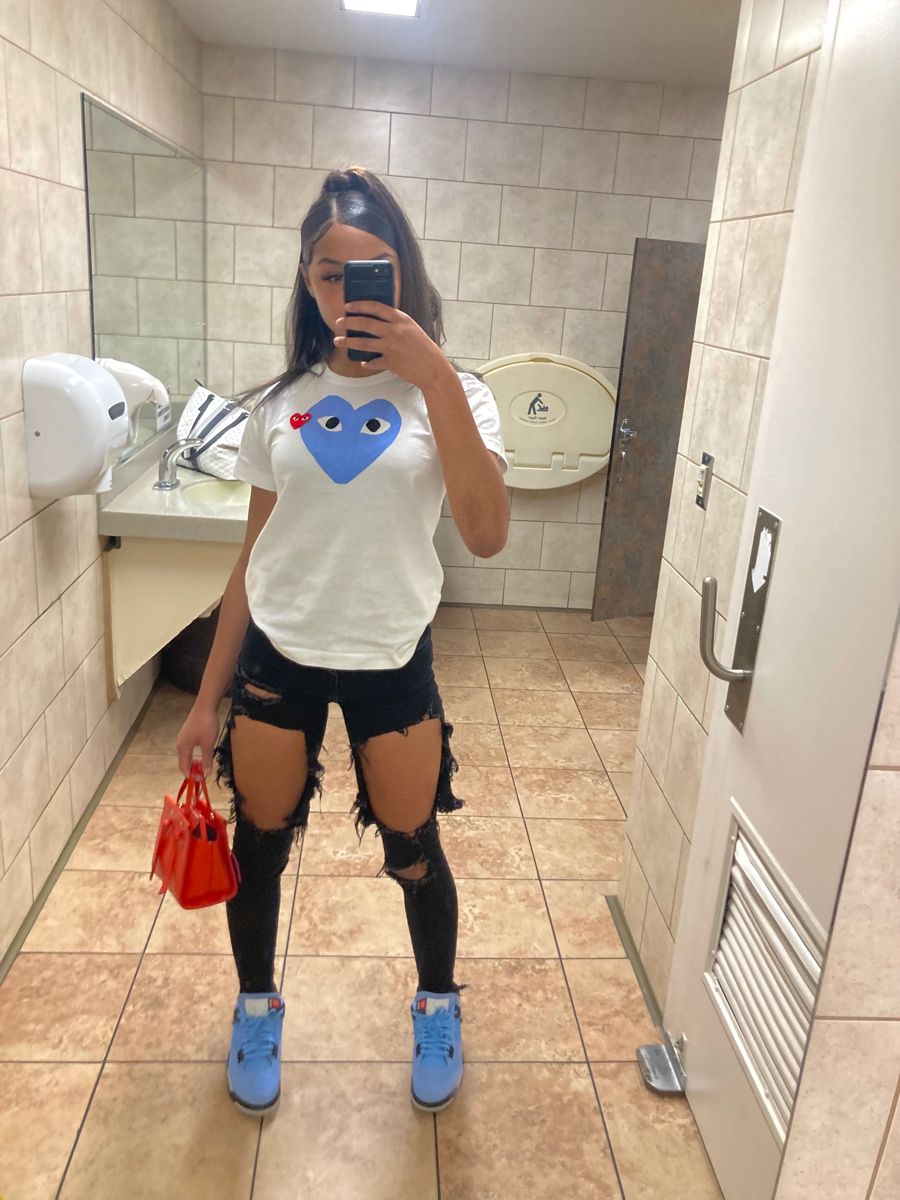 Comme des Garcons: A Deep Exploration of Avant-Garde Fashion and Cultural Impact